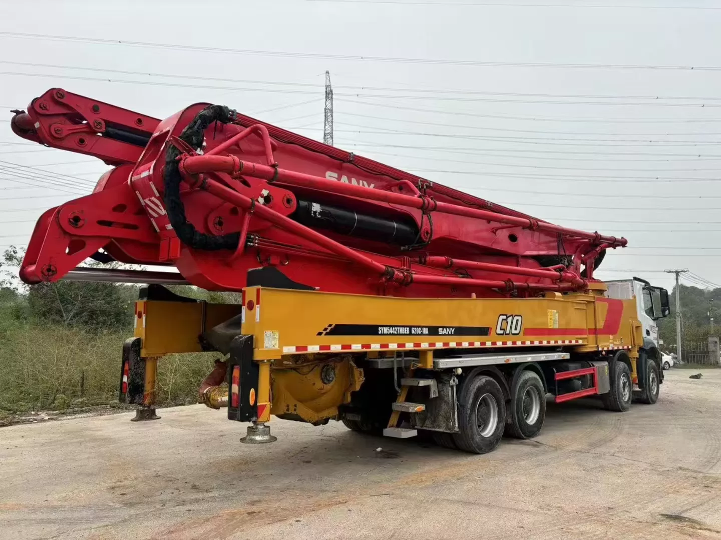 bomba de pluma sany 2021 de alta calidad, coche bomba de hormigón montado en camión de 62m sobre chasis benz