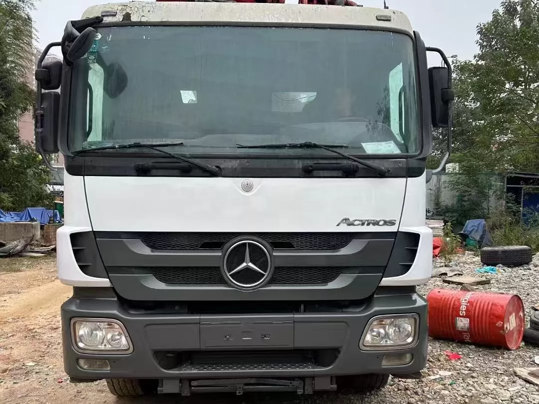 coche bomba de hormigón montado en camión, bomba de pluma sany 2018 de alta calidad, 56m, chasis benz